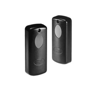Barrera Fotoeléctrica IR / Cobertura 20 m (65.6 ft) / IP54 / Alimentación Dual 12/24 V / Salida Relé NC 1A / Compacta