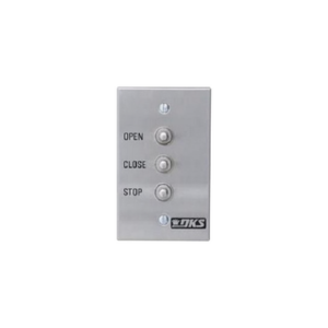 Botonera de control triple / Portones abatibles y corredizos / 12-24 VAC/VDC / 4.5' x 2.813' / -10°F a 145°F / Interior