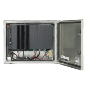 Control de sirena UltraVoice® y gabinete de batería con IP habilitado, bidireccional (radio de banda ancha y software SmartMsg se venden por separado)