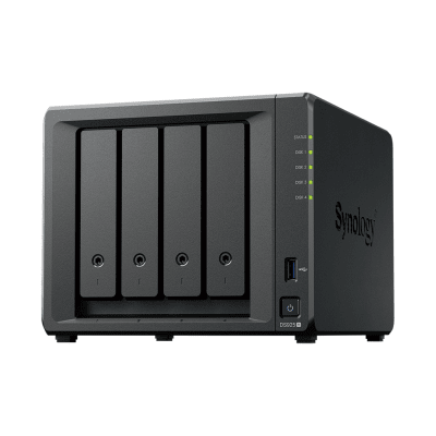 NAS 4 Bahías / Expandible a 9 Bahías / 2 Puertos 2.5GbE / 2 Ranuras M.2 NVMe / Procesador AMD Ryzen V1500B / 4 GB DDR4 ECC / Escritura Secuencial 565 MB/s / RAID Híbrido