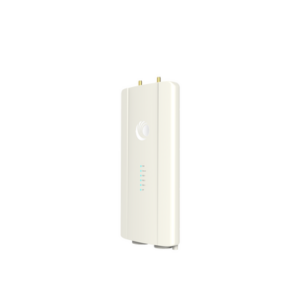 Radio para Enlace Backhaul / Wi-Fi 6 hasta 1 Gbps / 4.9-6.2 GHz / IP67 / PoE 802.3at / SFP Óptico